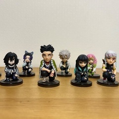 鬼滅の刃　柱８人　集結　フィギュア