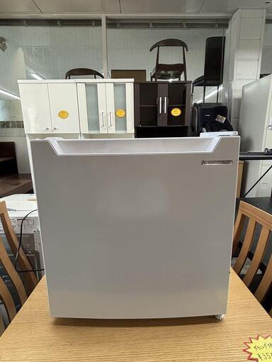 小型1ドア冷蔵庫 ヤマダセレクトYRZ-C05H1 ふらつい ホワイト