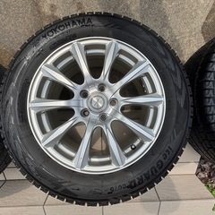 ヨコハマタイヤ スタッドレス アイスガードG075 225/60R17 ホイール付きの画像