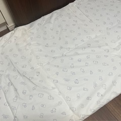 ミッフィーお昼寝布団の画像