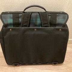 リュックにもなる通学カバンの画像