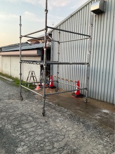 足場　ローリングタワー　早いもの勝ち