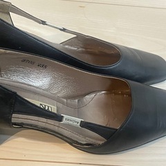 パンプス　23.5㎝
の画像