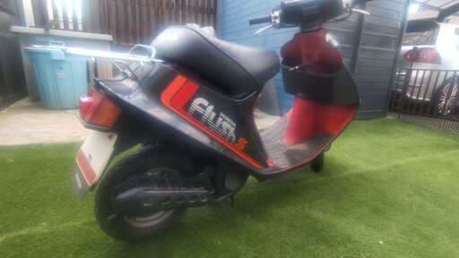 稀少ﾎﾝﾀﾞｽｸｰﾀｰﾌﾗｯｼｭSﾀｺﾒｰﾀｰ付き50CCｶｷﾞ無し現状渡し (タヌキとキツネ