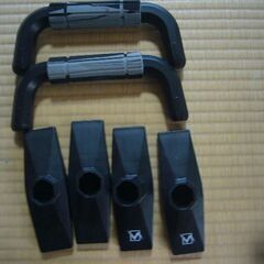 プッシュアップバー（腕立て伏せ用具）の画像