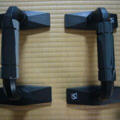 プッシュアップバー（腕立て伏せ用具）の画像