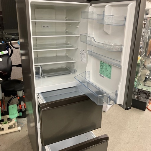 K2506-358 Hisense 3ドア冷蔵庫 HR-D3601S 2020年製 チルド室フタ欠損