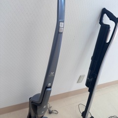 掃除機2つ　中古品の画像