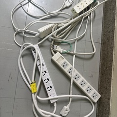 延長コード　　4本