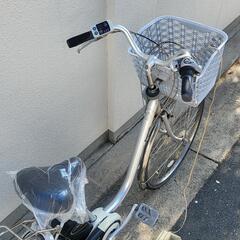 パナソニックのおしゃれなシルバーの 電動アシスト自転車 Vivi