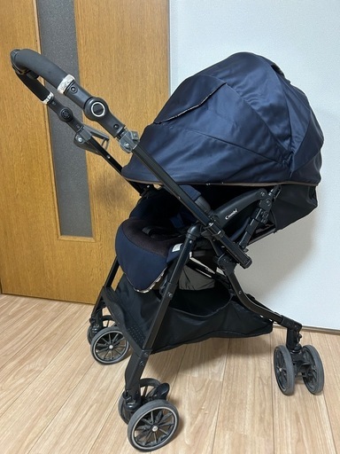 combiベビーカー