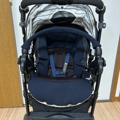 combiベビーカーの画像