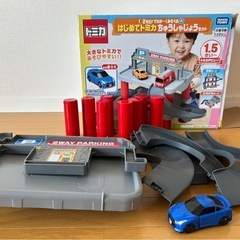 トミカワールド 2WAYでなが〜くあそべる はじめてトミカ 駐車場