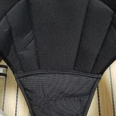 Uuoeebb ベビーウォーカー 折りたたみ 歩行器赤ちゃん 高さ調整可能 横転防止 固定可能 食事用プレート付き 

の画像