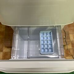 2018年製 2ドア 146L MITSUBISHI MR-P15EC-KW形 三菱ノンフロン冷凍冷蔵庫 ホワイトの画像