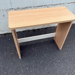 パソコンデスクの画像