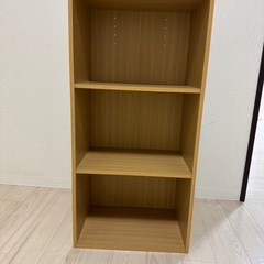 取引中　　カラーボックス