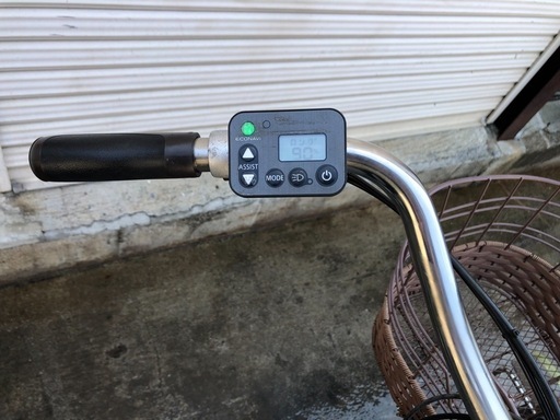 677  パナソニック最新機種電動アシスト自転車vivi26インチミズイロボディー