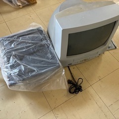 壊れたテレビ