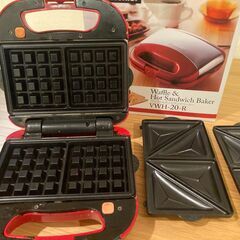 ワッフルもホットサンドもこれ1台！箱・説明書付き／お買い得♪