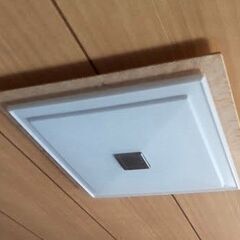 無料でお譲りします　中古 東芝 和室向きシーリング蛍光灯 ８～1...