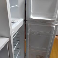 27日28日引取り可能な方 2ドア 冷蔵庫 MAXZEN（マクスゼン）は東京に本社を置く日本の家電メーカーの画像