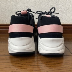 スケッチャーズ　スニーカー　メモリーフォーム　BOBS　SPARROW　厚底の画像