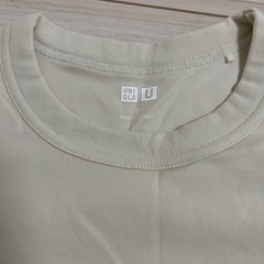 ジーユー　Tシャツの画像