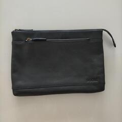 【美品】ドーチェ　本革クラッチバッグ