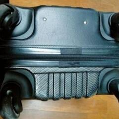 キャリーケース　黒の画像