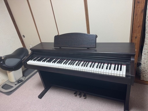 ピアノ
