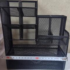 黒いアイアンネットのペン立てペン入れ