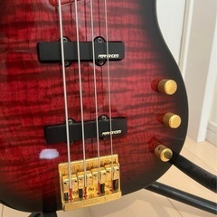 ショートスケール 4弦ベース FERNANDESの画像