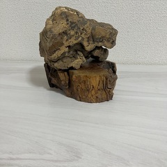 //値下げ可能//【水石】台座付きの画像