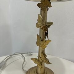 テーブルランプ　蝶モチーフ 真鍮調 おしゃれ照明 インテリアにの画像
