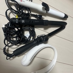 ヘアカールアイロン3本とネックファン
