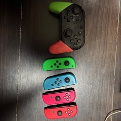 ニンテンドー　Switch コントローラー