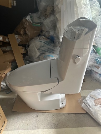 LIXIL トイレ 未使用品 お買い得‼️先ずはお問合せを‼️