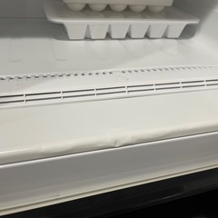 Hisense 冷蔵庫 HR-B2301 2018年製 227L 家電 F486の画像