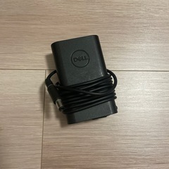 DELL 4.5 mm 65ワット ACアダプタの画像
