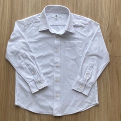 ★お値下げ　ユニクロUNIQLO ワイシャツ 西松屋ブラックハーフパンツキッズ　110cmの画像