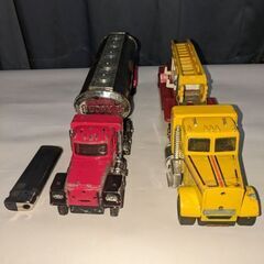 ミニカー2個、ジャンク品