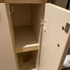 ランドリー収納家具の画像