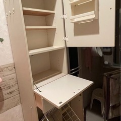 ランドリー収納家具の画像