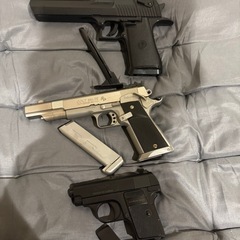 ハンドガンまとめ売りの画像