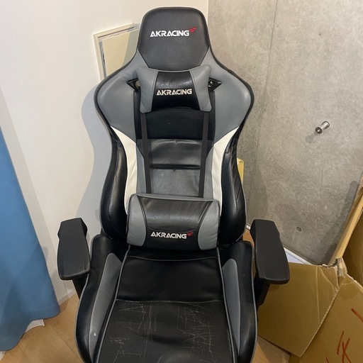 AKレーシング ゲーミングチェア