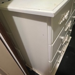 アンティーク タンスの画像