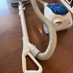 東芝　掃除機の画像
