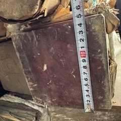赤褐色の木材 長い 木目模様の画像