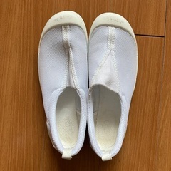 体育館シューズ　21㎝